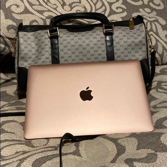 ……….SOLD ‼️ Vintage Gucci Handbag - Picture 3 of 16